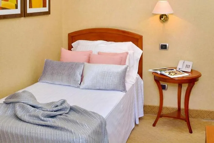 Hotel Lh Lloyd 3*