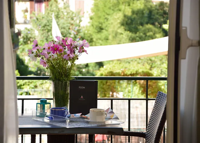 Lh Lloyd Hotel 3*