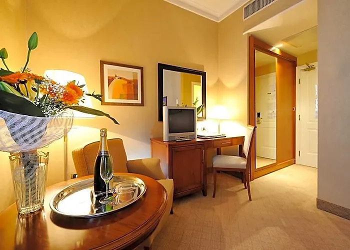Lh Lloyd Hotel Rome