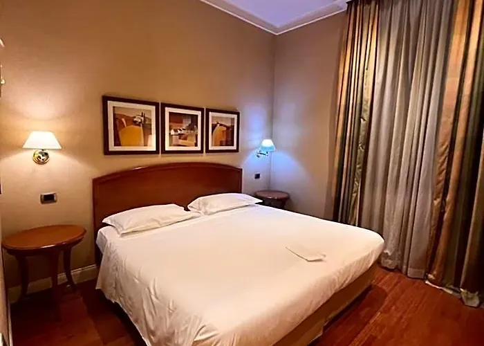 Lh Lloyd 3*