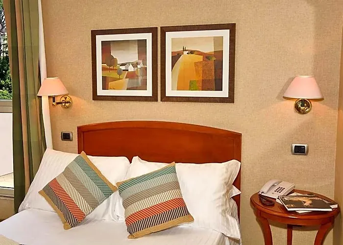 Hotel Lh Lloyd