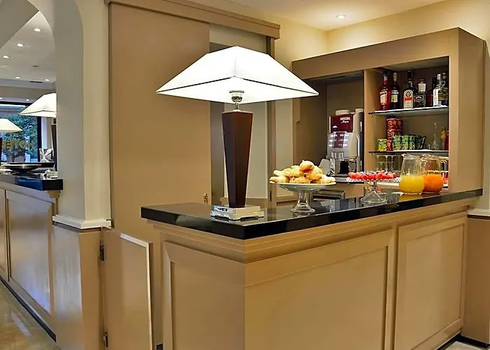 Hotel Lh Lloyd