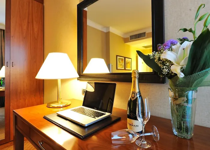 Lh Lloyd Hotel 3*